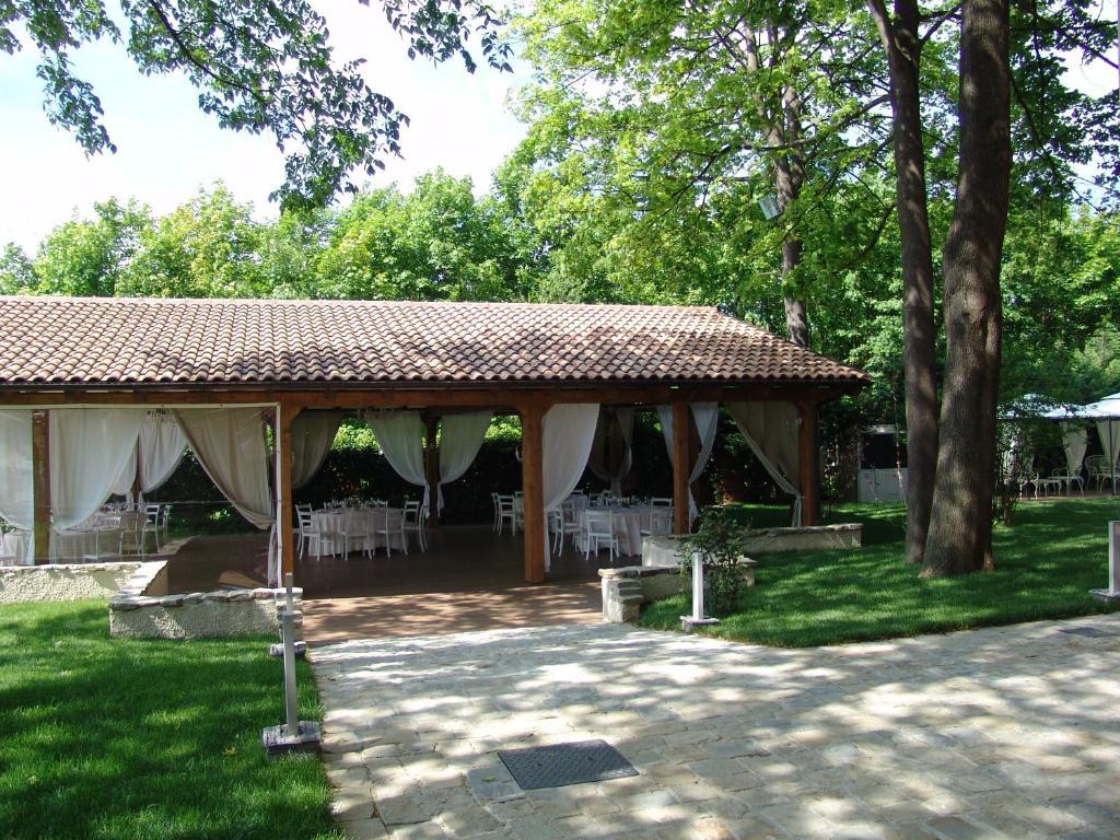 B&B Villa Degli Aceri Carcare Bagian luar foto