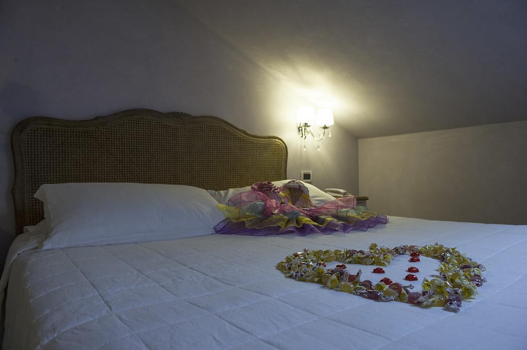 B&B Villa Degli Aceri Carcare Bagian luar foto