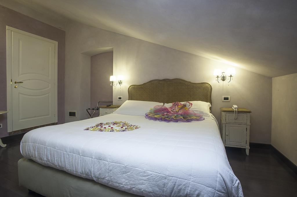 B&B Villa Degli Aceri Carcare Bagian luar foto